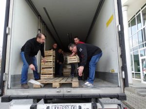 branitelji istovar mandarine 2015 3