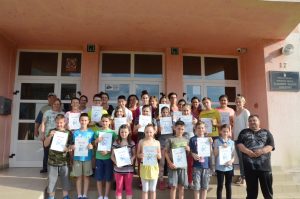 dejca sa roditeljima